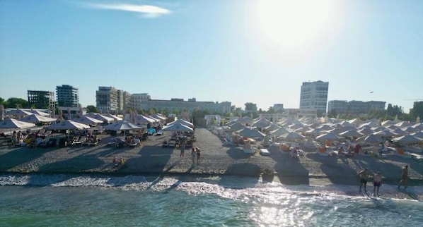 Private beach, beach umbrellas, beach massages, beach bar - HOTEL VENUS (Constanța)