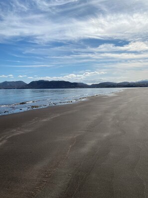Perto da praia, toalhas de praia 