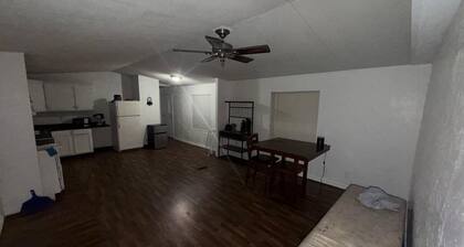 Shared rooms for workers close to the refineries
