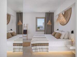 5 bedrooms, desk, iron/ironing board, travel cot - Villa Bema - Quietness and Beach access (Molos)