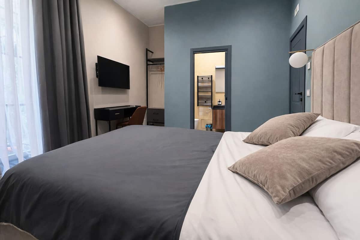 Deluxe Double Room, Terrace, Courtyard View | Down comforters, memory foam beds, in-room safe, laptop workspace