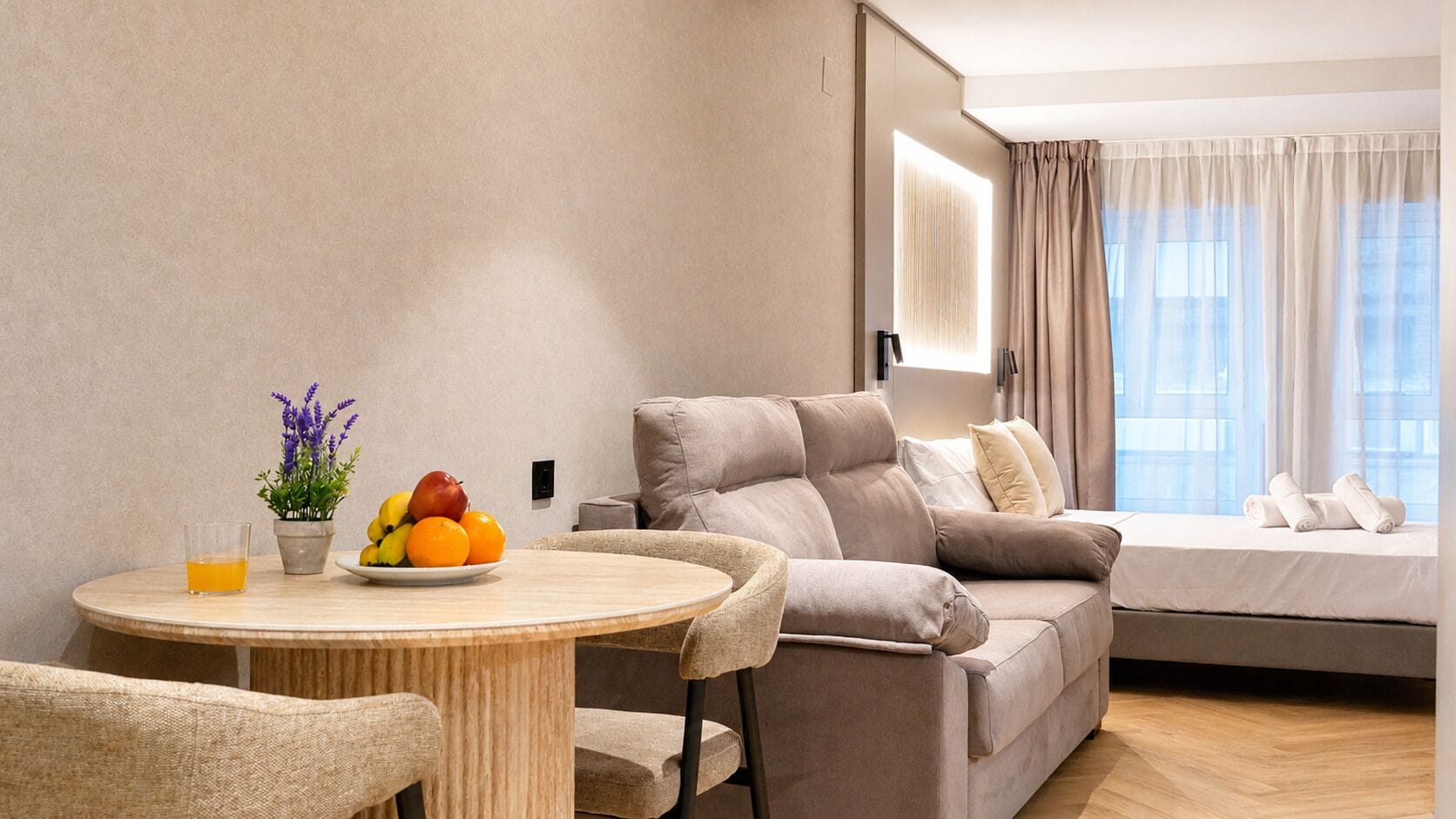 Superior Studio, City View | Interior