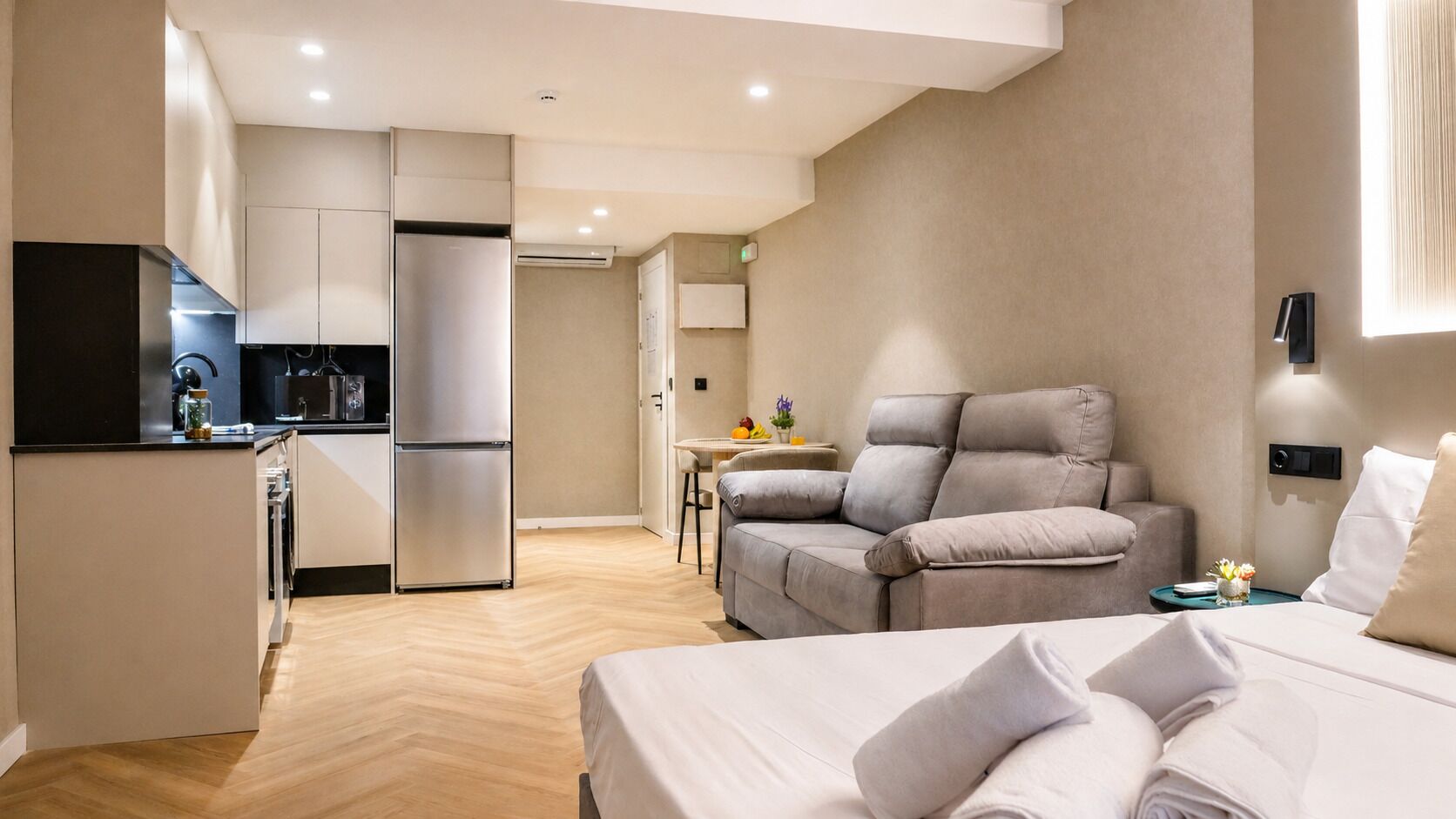 Superior Studio, City View