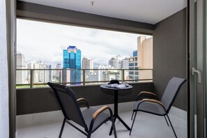 Studio Casal com Varanda | Balcony - Charlie Villa Studios Ibirapuera - Soft Opening (São Paulo)
