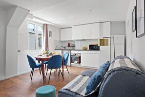 Interior - Cosy 2BR - Le Marais & Place des Vosges - Sleeps 4 (Paris)