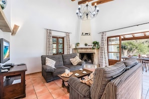Fireplace - Villa Tomas in Pollensa with Mountain View, Pool & Wi-Fi (Illes Balears)