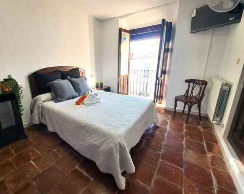 Casa Cubo Rural Home H12 – Authentic Charm in Alhama de Granada