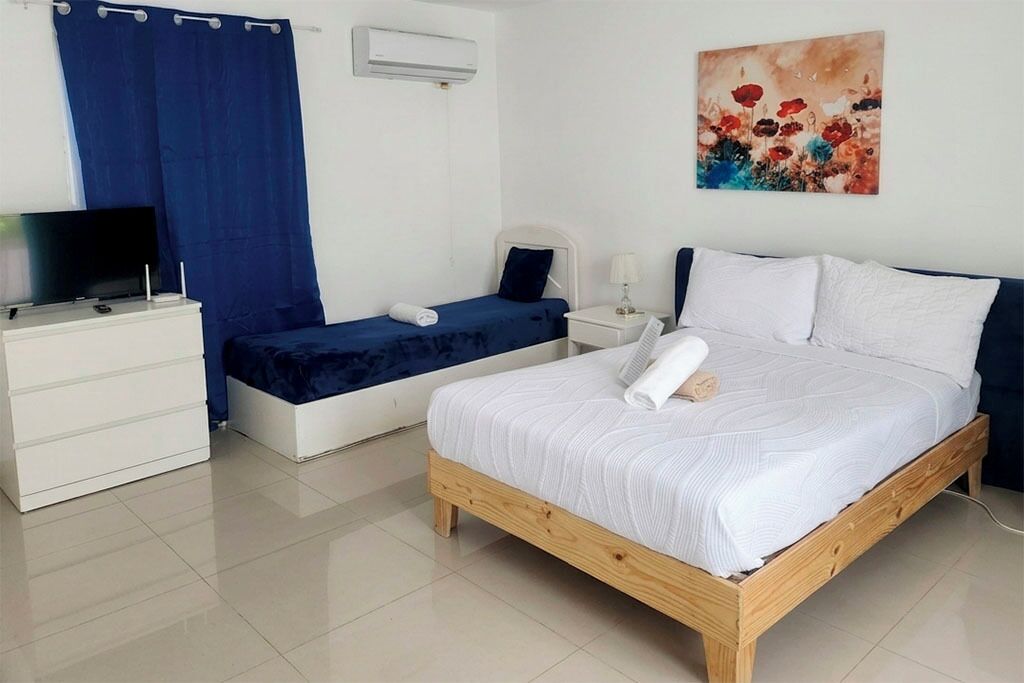 In-room safe, free WiFi