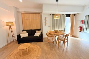 Dining - Mediterranean Apartment 6F WIFI+AACC (Valencia)