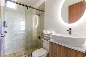 Bathroom - Vrbo Property (Emajagua)