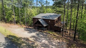 Exterior - Moonlight Thru the Pines – large family cabin (Broken Bow)