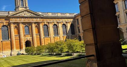 Stylish 2-Bed Apt
| 10 Mins to Oxford Universities/city | Free private parking