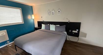 The Writer`s Room at The Cedar
