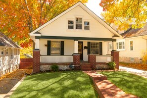 Exterior - Perfect World Cup Basecamp - Minutes from Stadium (Kansas City)