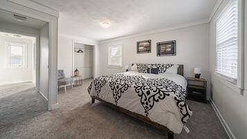 3 bedrooms, WiFi (free), bed sheets