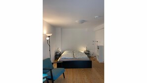 Room - Vrbo Property (Neuss)