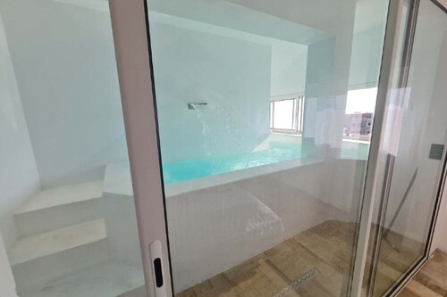 House downtown Hammamet roof top with pool 15 persons