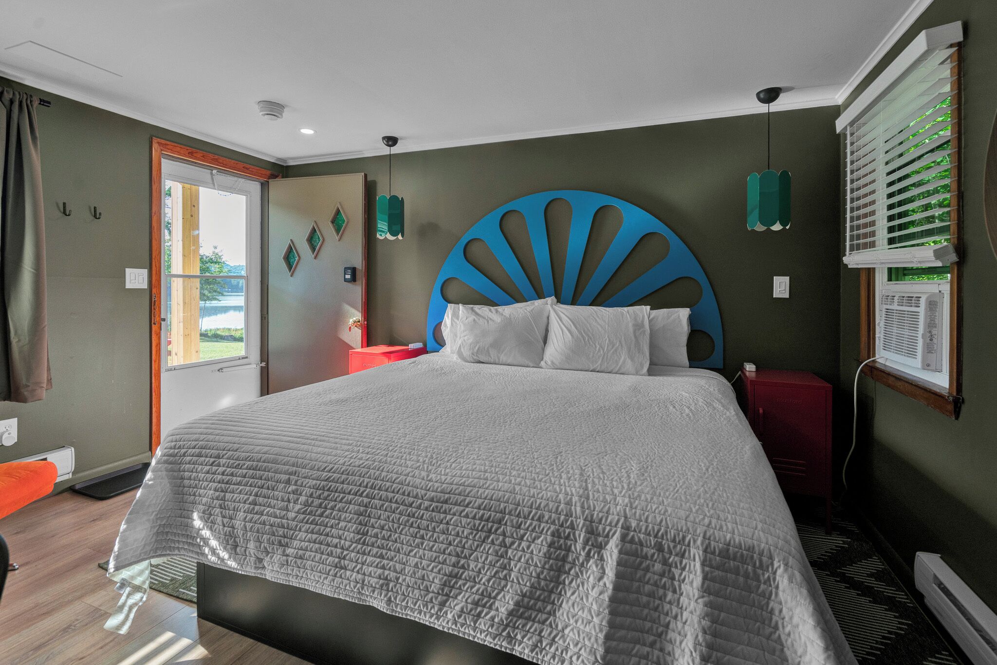 Comfort Room, Lake View | Desk, laptop workspace, WiFi (free)