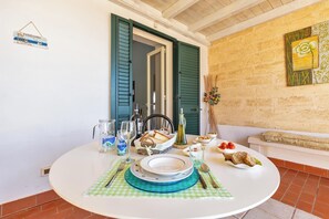 Dining - Casa Brigante - Monolocale by BarbarHouse (Torre Pali)