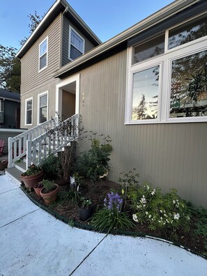 Exterior detail - Furnished 3BR Seattle Family Home w/ Yard, Parking & 2 Baths (Seattle)