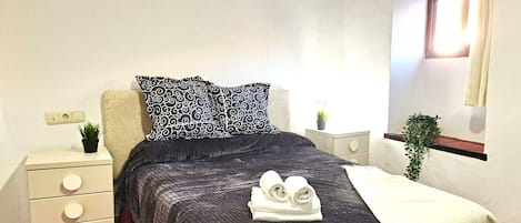 1 bedroom, WiFi, bed sheets