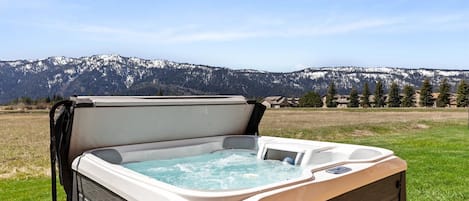 Bain à remous extérieur