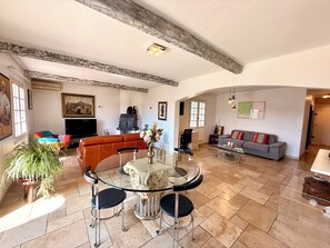 Living area - Villa Lorea (Lorgues)