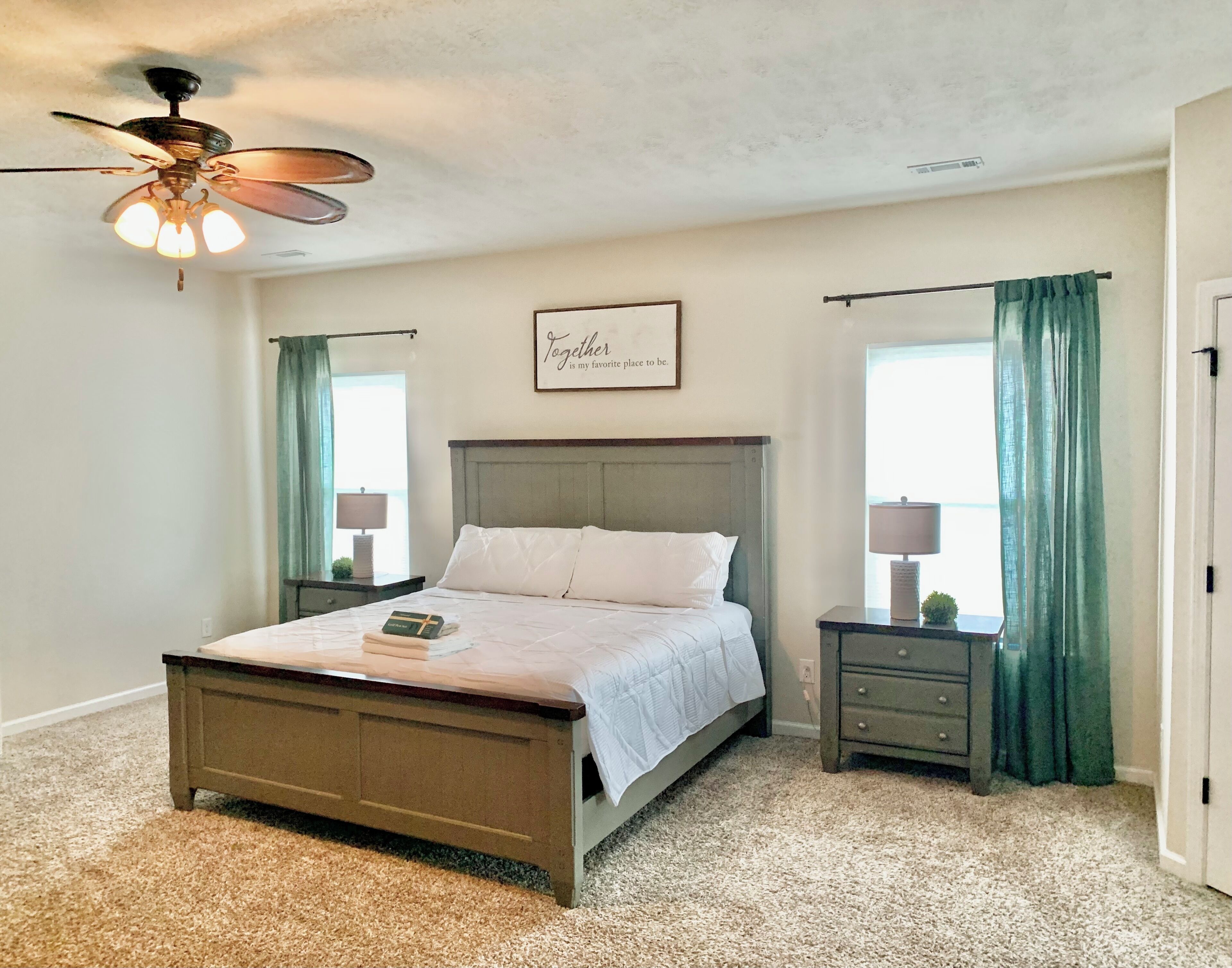 5 bedrooms, iron/ironing board, WiFi, bed sheets