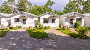 Exterior - Jacobson's Cottages Cabin # 5 (East Glacier Park)