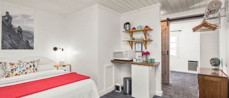 1 bedroom, in-room safe, WiFi