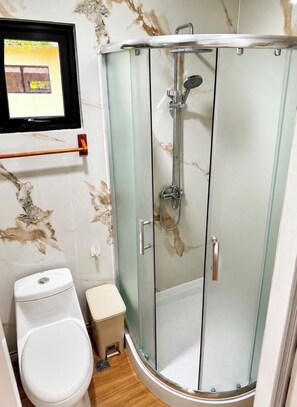 Shower, towels, toilet paper - CasaMara #3, tropical bungalow with private SPA walking distance to the beach (Las Terrenas)