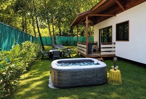 Outdoor dining - CasaMara #3, tropical bungalow with private SPA walking distance to the beach (Las Terrenas)