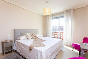 1 bedroom, iron/ironing board, WiFi, bed sheets - Vacation Apartment 'Costa Bella' with Sea View, Shared Pool and Wi-Fi (Granadilla)