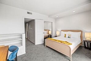 2 habitaciones, tabla de planchar con plancha, wifi y ropa de cama 