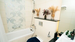 Standard Apartment, Balcony | Bathroom - 2BR Apt Damac Capital Bay Business Bay (Dubai)