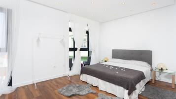 3 Schlafzimmer, Bügeleisen/Bügelbrett, WLAN, Bettwäsche