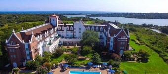 Resort Style One Bedroom Luxury Suite Simplex