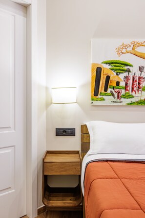 Free WiFi, bed sheets - Satriano Essence of Chiaia Flat (Naples)