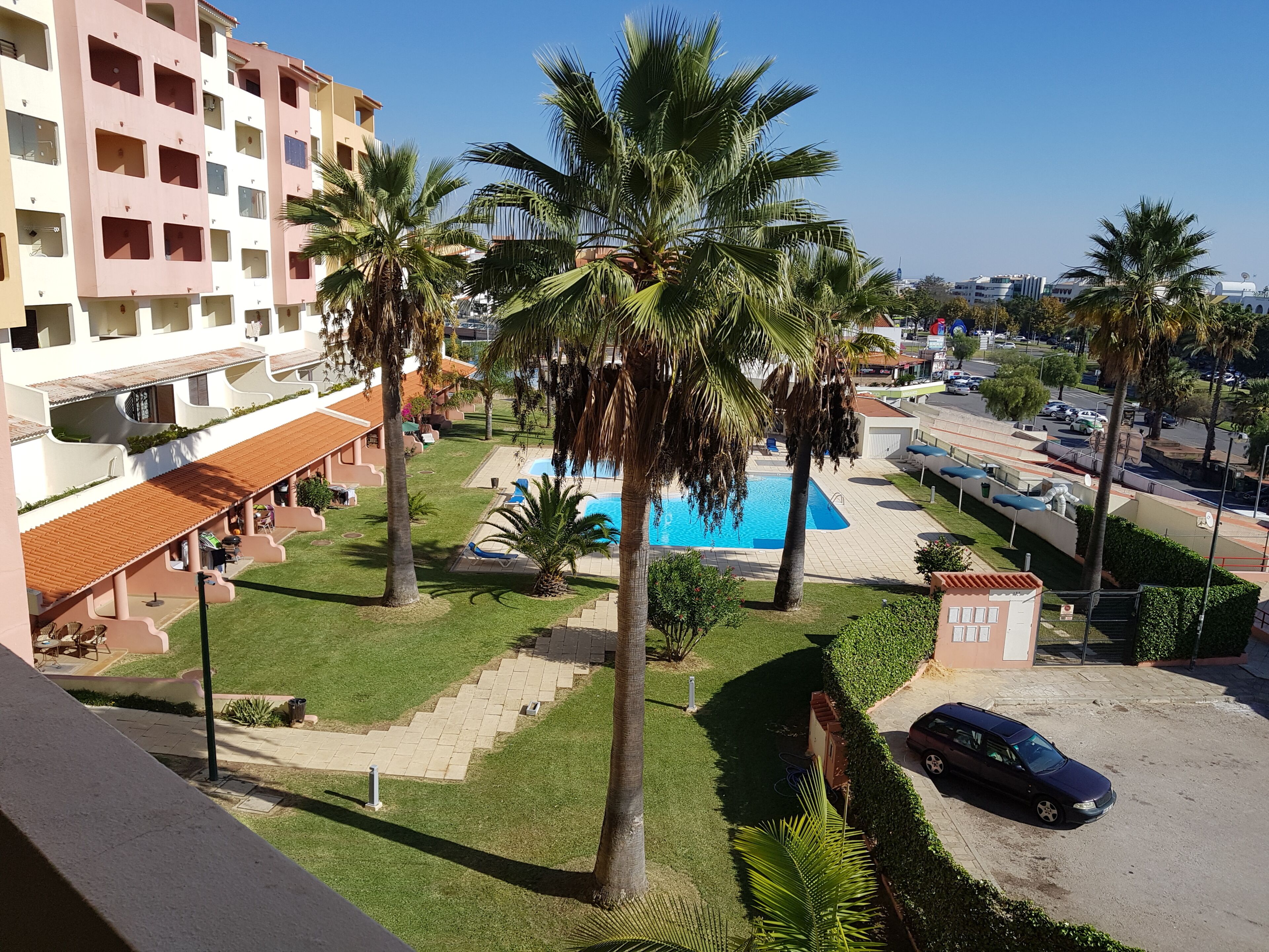 Utomhuspool
