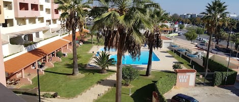 Utomhuspool