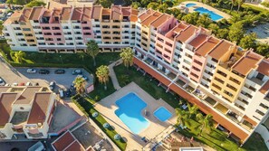 Exterior - Albufeira Apartment, Pool and Sea View (Albufeira)