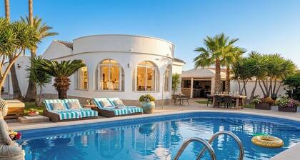 Luxury 5-bedroom villa with pool in adorable El Chaparral perfect for families