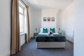 3 Schlafzimmer, Bügeleisen/Bügelbrett, WLAN, Bettwäsche