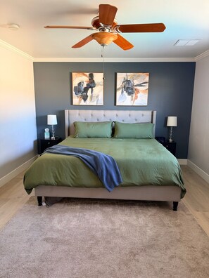 Room - Pool + Hot Tub Oasis, Family Retreat, Sleeps 7 (Chandler)