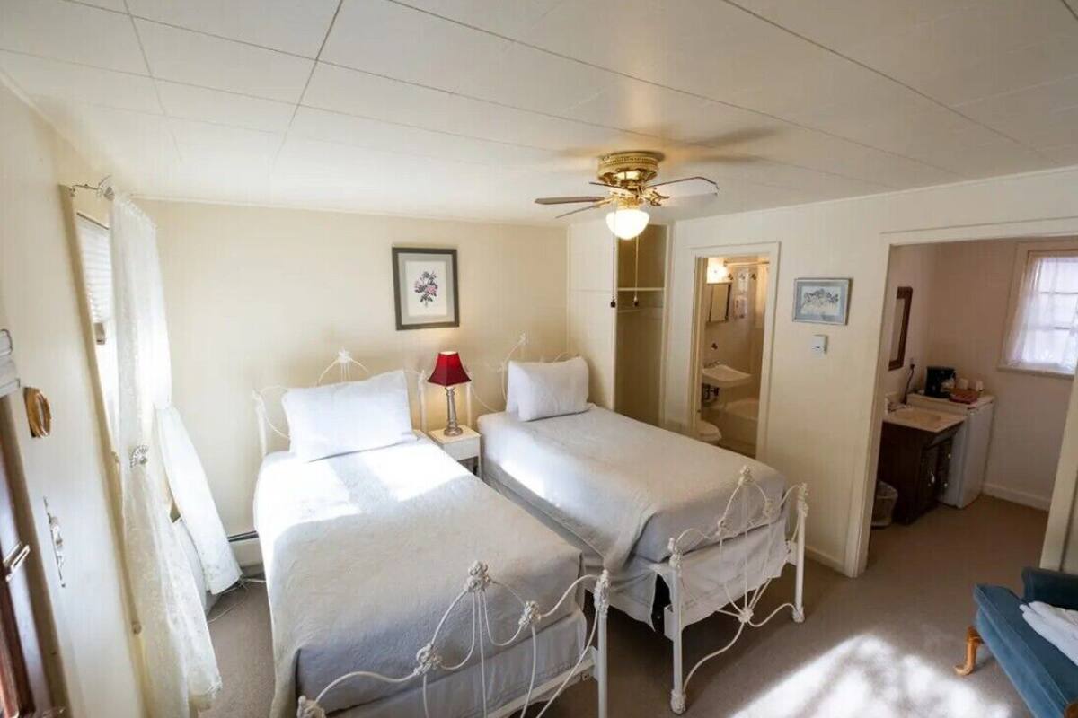 Double Room  | Free WiFi, bed sheets