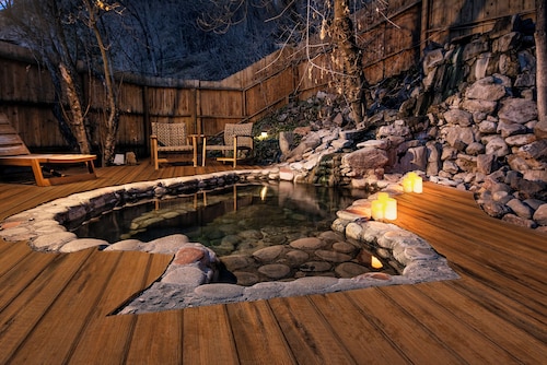 Wiesbaden Hot Springs Hotel & Spa