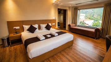 Suite with Mountain View