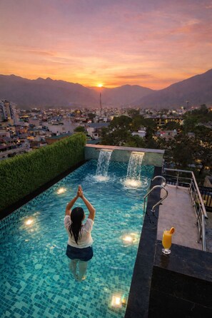 Indoor pool - The Montara (Rishikesh)