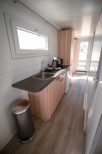 Unique houseboat with panoramic view of the Veluwemeer|Nature, sauna & boats