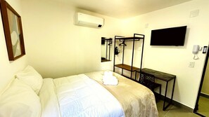 Iron/ironing board, free WiFi - Chacara Stay Hotel (São Paulo)